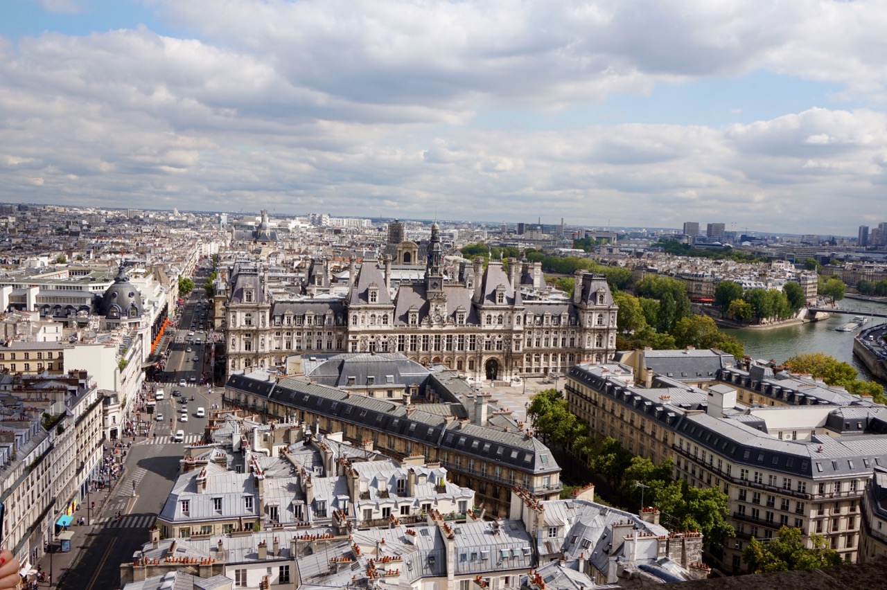 Vue de la Tour Saint Jacques - La Mairie de Paris