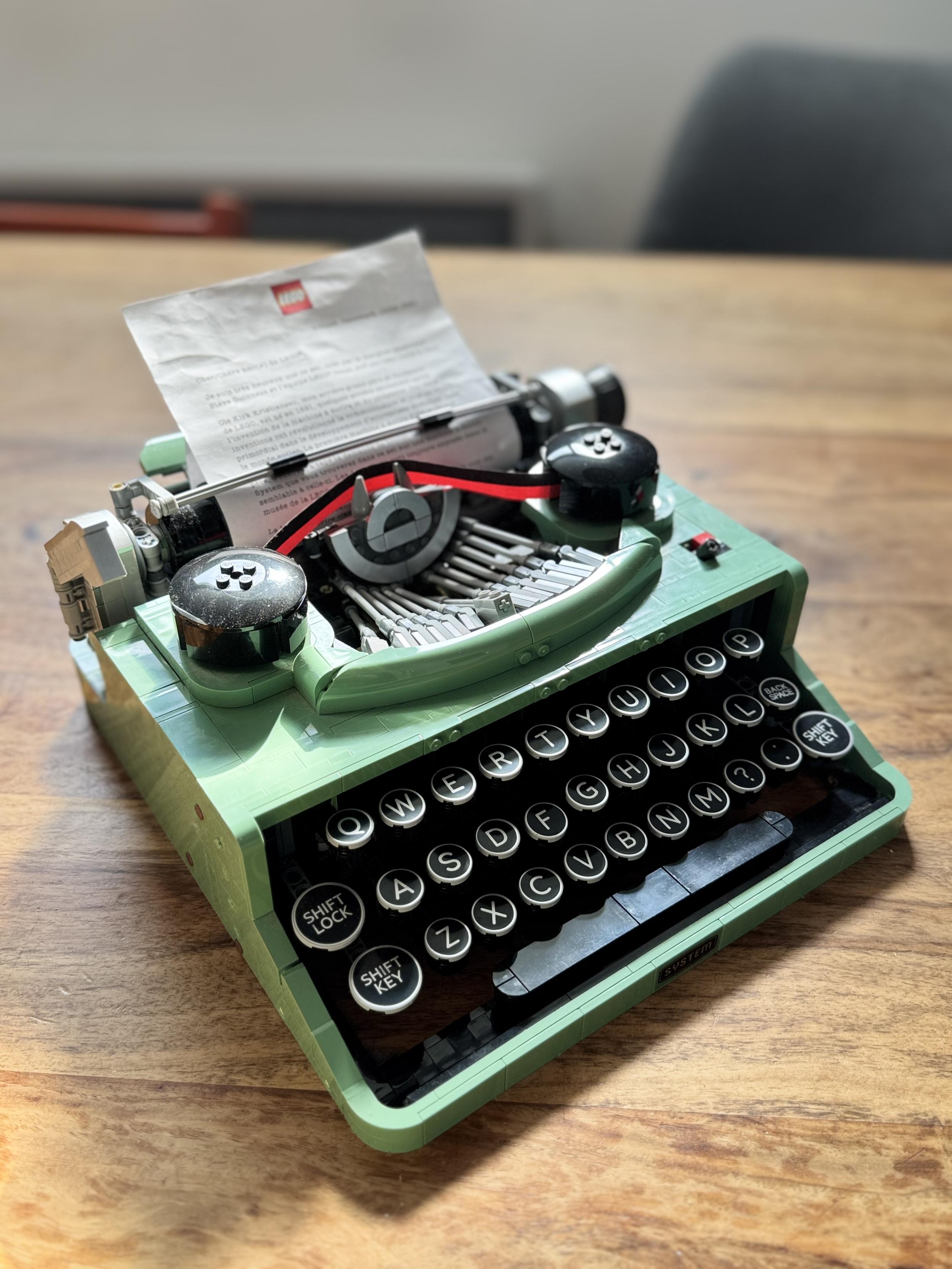 Le set de la machine à écrire en lego